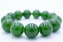 Green Aventurine Bracelet with elastic cord inside, inner circumference 6 in