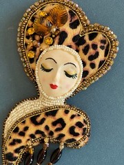 Brooch Handmade Beaded Art Doll Face Kitty Kate