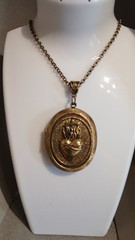 Antique Bronze Sacred Heart Locket Necklace Great Gift Family Mother Daughter