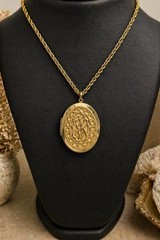 Vintage Sarah Coventry Gold Tone Oval Locket Necklace, Victorian Statement Penda