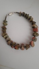 Unakite Chipped gemstone Bracelet. 7″