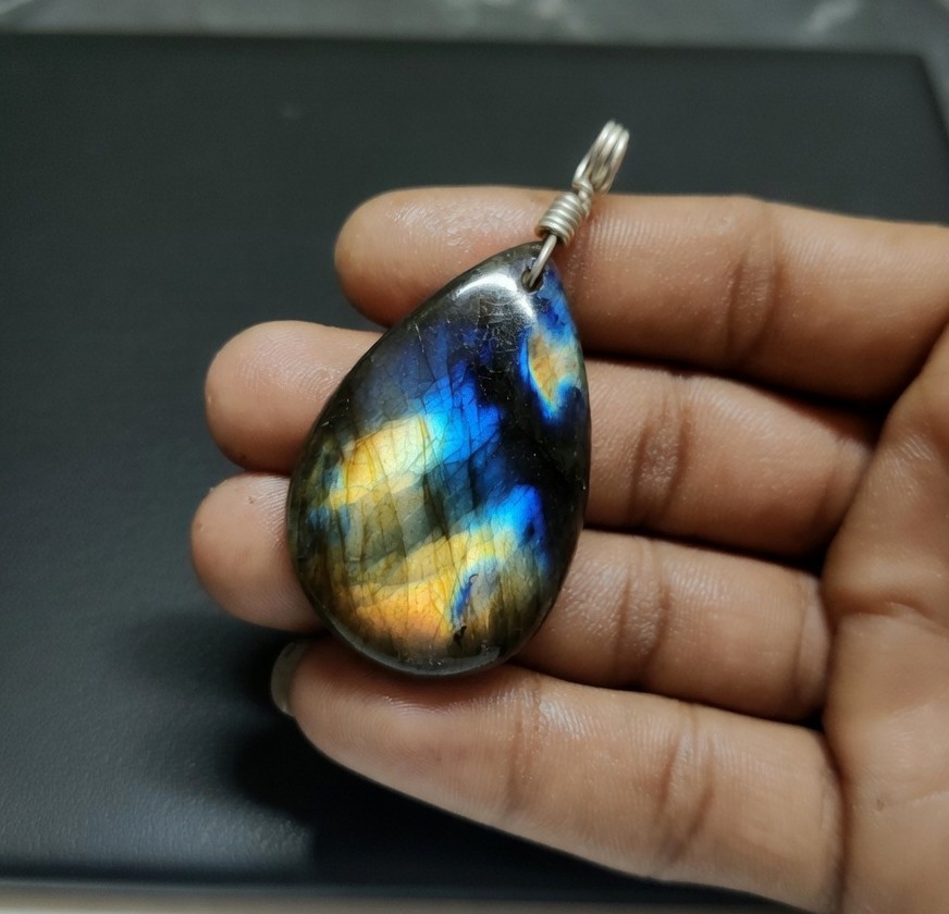 91.90Cts Multi Flash Labradorite Cab Sterling Silver Pendant Artisan Jewelry
