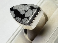 ATTRACTIVE NATURAL SNOW FLAKE OBSIDIAN IN STERLING SILVER 925 RING SIZE6.75-7.0
