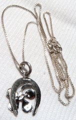 VINTAGE STERLING SILVER HORSESHOE with 4 LEAF CLOVER IRISH GOODLUCK NECKLACE