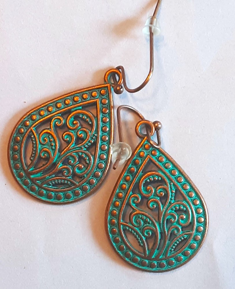VINTAGE LEAVES Age Copper look TEARDROP earring copper FISH HOOK #550 s