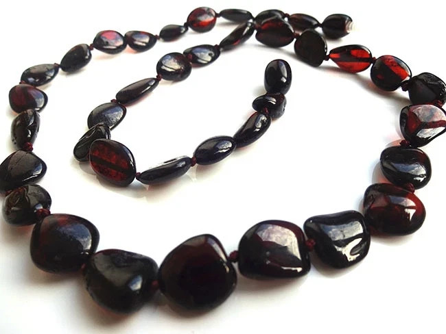 Genuine Baltic Amber Necklaces Polished Oval Dark Cherry Beads 48cm (18″)
