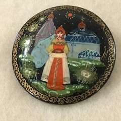 Slavic Russian Woman w/Bread & Salt Hand Painted Laquer Pin/brooch