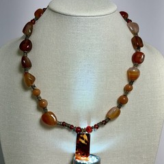 Artisan Carnelian Agate Statement Necklace 20″ Chunky Bead Boho Pendant