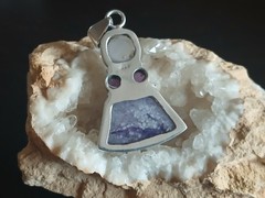ARTISAN sterling silver amethyst & rose quartz pendant