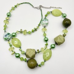 Green Venetian Art Glass Bead Necklace Lucite Fabric Lampwork Artisan 35-38”