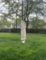 Handmade Himalayan Tibetan clear quartz Point Necklace silver wire Reiki Charged