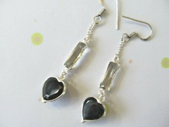 HANDCRAFTED NEW BLACK HEART-CLEAR CRYSTAL STEM SILVER PLATED PIERCED EARRINGS