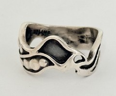 Vintage Modernist Sue Sachs Handmade Sterling Silver Wavy Band Ring Size 6