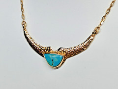 HANDMADE 14k Hammered Texture Chevron Plate Turquoise Cabochon 14.5-17″ Necklace