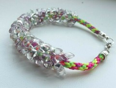 Bracelet KUMIHIMO SERPANTINE ~ 16cm (6,3″). Handmade.