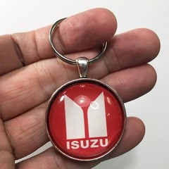Vintage Isuzu Emblem Logo Rodeo Amigo Trooper Trucks 1.2″ Diameter Keychain