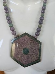 KARLA JORDAN Bead Necklace 20″ Sand Art Wire Inlay Hexagon 6-Side Accent Pendant