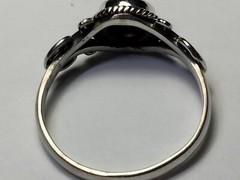 GARNET CAB IN TRENDY FILIGREE & HALO SET STL. SILVER.925 RING SIZE 8.25-8.5