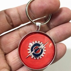Ford Gear and Lightning Bolt Chrome Emblem Badge Logo Reproduction Keychain