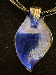 Beautiful 90s Art Glass Pendant Necklace Blue/Silver /Copper 3 Strands Beads 912