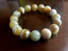 Genuine Hetian Sugar Jade Nephrite Bracelet Beautiful Color Palette 12mm