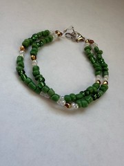 Green White Glass Beaded Bracelet Round Lobster Claw Unisex Adults
