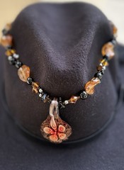 VTG ARTISAN MURANO MULTI-SHAPE BEADED NECKLACE TEARDROP GLAS/BOHO/FLOWER PENDANT
