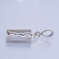 Vintage southwestern sterling 925 silver handmade pendant with golden agate