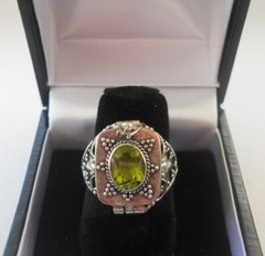 Handmade Sterling Silver Peridot Poison Ring – Sizes 8-9-10