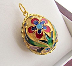 SOLID STERLING SILVER 925 & 24K GOLD HANDMADE ENAMELED EGG PENDANT with FLOWERS