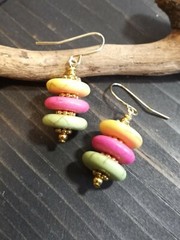 UNIQUE GREEN/PINK/YELLOW TURQUOISE HOWLITE STACKED BEADS/GOLD ACCENT EARRINGS