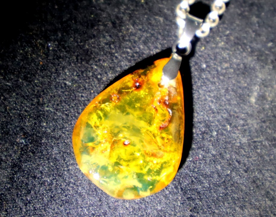 Lovely Natural Clear Light Green Amber Pendant 39mm