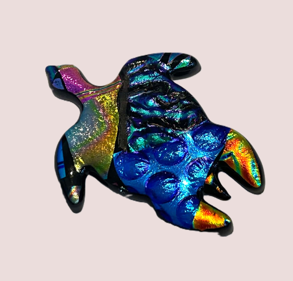 Handmade Dichroic Glass Sea Turtle Brooch Pin Iridescent Rainbow Colors 2 x 1.5″