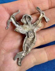 Vintage cast pewter angel/cupid/cherub with arrows pendant