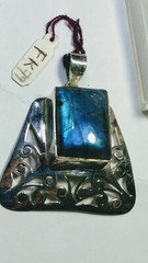 LIVELY NATURAL LABRADORITE IN STERLING SILVER DESIGNER FLORAL EMBOSSED PENDANT!