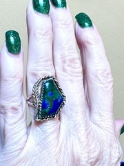 LOVELY, Unique Vintage Artisan Sterling Silver & Chrysocolla/Malachite Ring