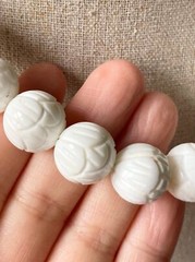 14mm carved unknown Beads Necklace
