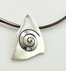 Artisan Sterling Silver Modernist Spiral Pendant Multicolor Wire Necklace 18 in