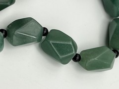 Green Aventurine Rough Faceted Chunk Bead Necklace Lobster Clasp 20″, Inclusions