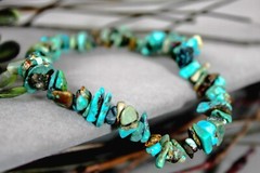 Genuine Turquoise Freeform Chip Bead Stretch Bracelet