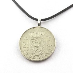 Minerals and Stones Précieuses. Necklace Piece Netherlands 2½ Gulden Juliana.