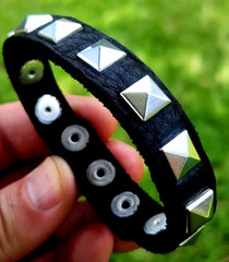 Pyramid stud rivet genuine Buffalo Bison leather bracelet customize to wrist.