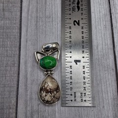 Sterling Silver Cat Pendant Green Mojave Turquoise Wild Horse Southwestern