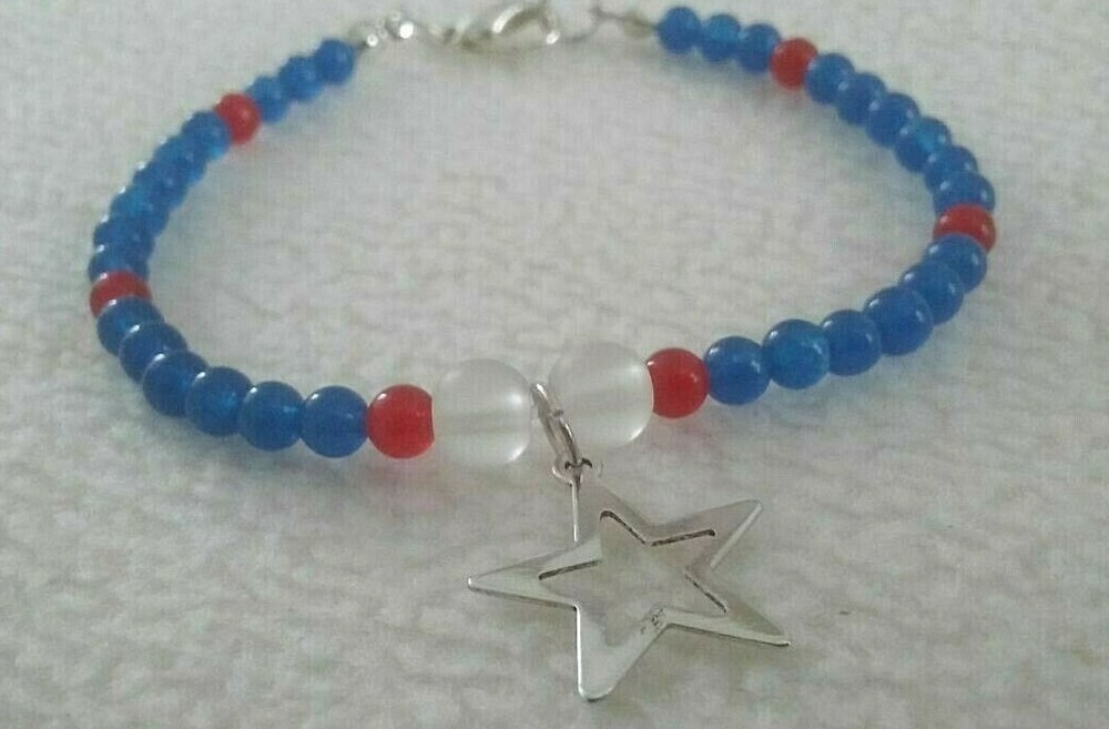 Red White and Blue Patriotic Bead & Star Charm Bracelet