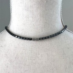 * Beaded Magnetic Hematite, Quartz & Agate Chips 18″ Choker Necklace Unisex