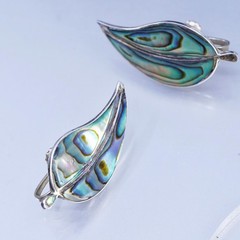 VTG Mexican ECC Sterling 925 silver handmade earrings, leaf screw back abalone