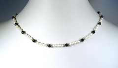 Lyn’s Jewelry Freshwater Pearl and Black Onyx Necklace Gold 16″
