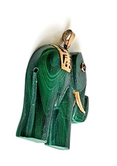 Vintage 14k Yellow Gold Natural Carved Malachite Lucky Elephant Pendant 12gr.