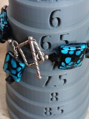 Handmade artisan beaded bracelet Blue Hues Art Glass. 6.75 Toggle Clasp