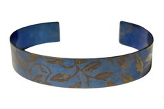 Holly Yashi Niobium Small Blue Leaf Leaves Cuff Bracelet Signed